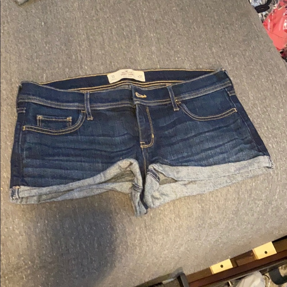 Hollister cuffed jean shorts *WORN ONCE*